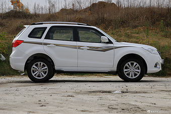 2015款海马S7 1.8T自动改款纵驰型