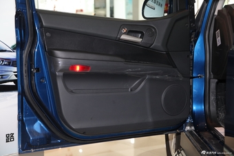 2014款爱腾2.3L四驱自动豪华汽油版