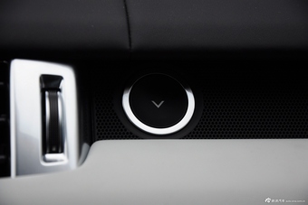 2015款路虎揽胜运动版SVR