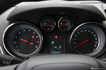 2015款昂科拉1.4T自动两驱都市精英型