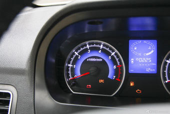 2015款开瑞K50S 1.5L手动豪华型