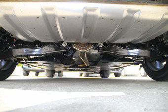 2015款阿特兹2.5L自动蓝天运动版