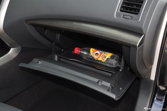 2015款天籁2.5L XL Upper欧冠科技版