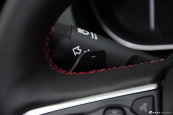 2015款君威GS纵情运动版