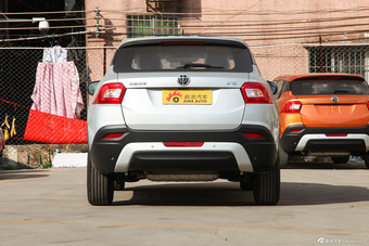 2015款中华V3 1.5L手动精英型