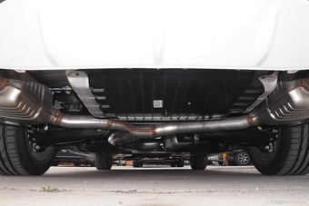 20015款奔驰C级C200旅行版