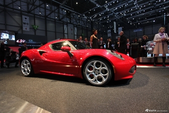 阿尔法罗密欧4C