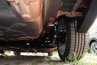 2015款纳5 1.8T自动旗舰型