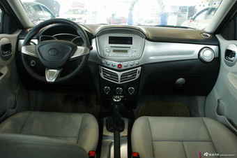 2012款欧朗1.5L手动舒适型图片