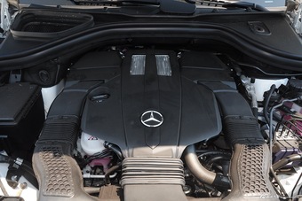 2015款奔驰ML320 4MATIC
