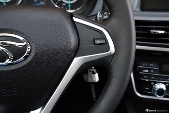 2015款V CROSS 1.5T手动智控型