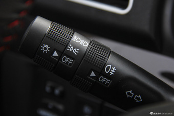 2016款风光370 1.5L手动尊享版7座