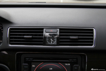 2014款帕萨特2.0T DSG至尊版