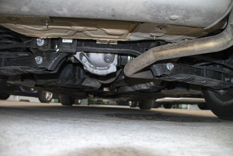 2015款宝马1系118i 1.6T自动都市设计套装