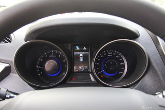 2016款长安CS75 2.0L手动舒适型国5