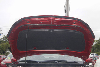 2016款马自达3昂克赛拉2.0L自动两厢旗舰型