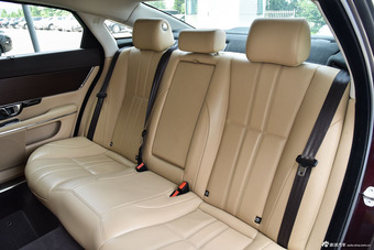 2015款捷豹XJL 3.0 SC典雅商务80周年典藏版