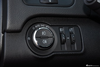 2015款君威1.6T自动时尚技术型