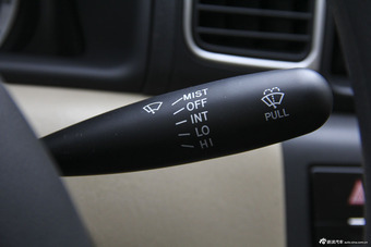 2013款花冠1.6L手动超值版