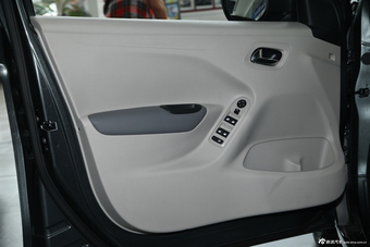 2014款爱丽舍1.6L手动时尚型