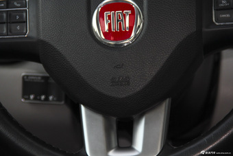 2014款菲亚特致悦1.4T自动豪华运动版