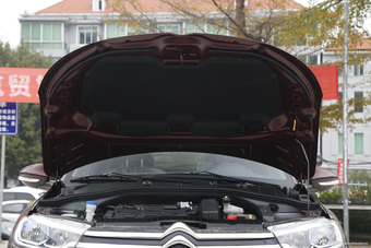 2015款东风雪铁龙C3-XR 1.6L自动先锋型