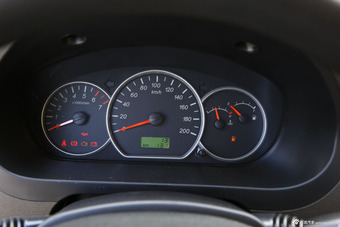 2015款五菱宏光S 1.2L手动基本型 国IV