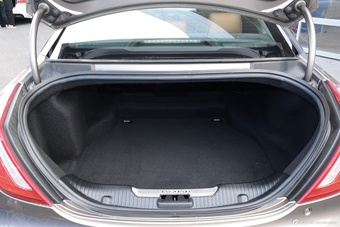 2016款捷豹XJL 3.0L自动SC四驱全景商务版