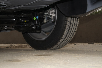 2015款雪铁龙C4L 1.2T自动豪华型