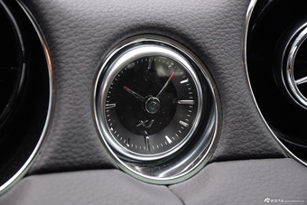 2015款捷豹XJL80周年版