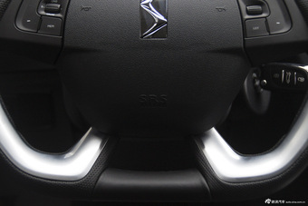2016款DS 6 1.6T自动舒适版THP160