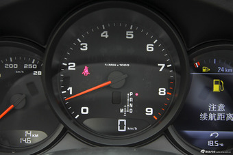 2015款保时捷Boxster Style Edition 2.7L自动