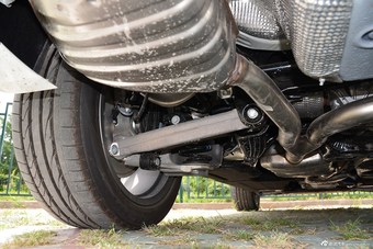 2016款奥迪Q5 2.0T自动40TFSI 特别版