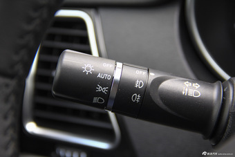 2015款哈弗H6 Coupe 2.0T手动四驱精英型