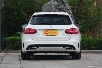 20015款奔驰C级C200旅行版