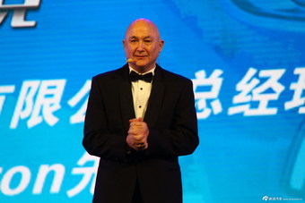 2014款致悦在上海上市 图为广汽菲亚特汽车有限公司总经理John Burton