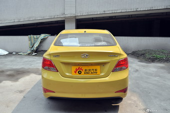 2014款瑞纳1.4L手动时尚型 迎春黄