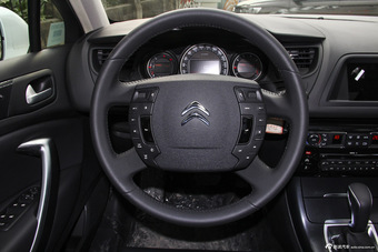 2016款雪铁龙C5 1.8T自动豪华型