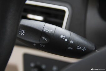 2015款开瑞K50 1.5L手动豪华型