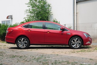 2015款纳5 1.8T自动旗舰型