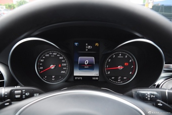 20015款奔驰C级C200旅行版