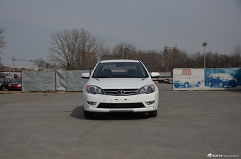  Real shot of 2014 Southeast V5 Lingzhi 1.5T manual sharp control version