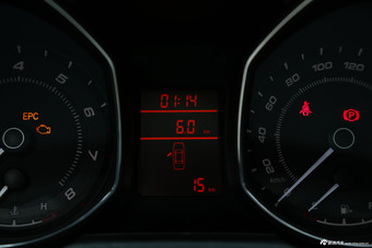 2015款艾瑞泽7 1.6L手动致领版