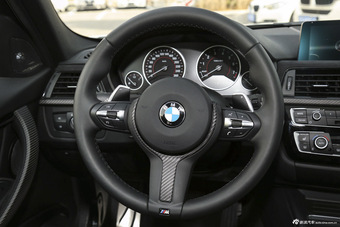 2015款宝马3系328i M运动型