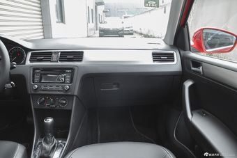 2016款昕动1.6L自动创行版