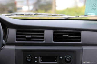 2015款五菱之光S 1.2L标准型