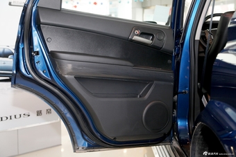 2014款爱腾2.3L四驱自动豪华汽油版