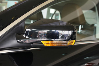 2014款奔腾B90 1.8T自动豪华型到店实拍