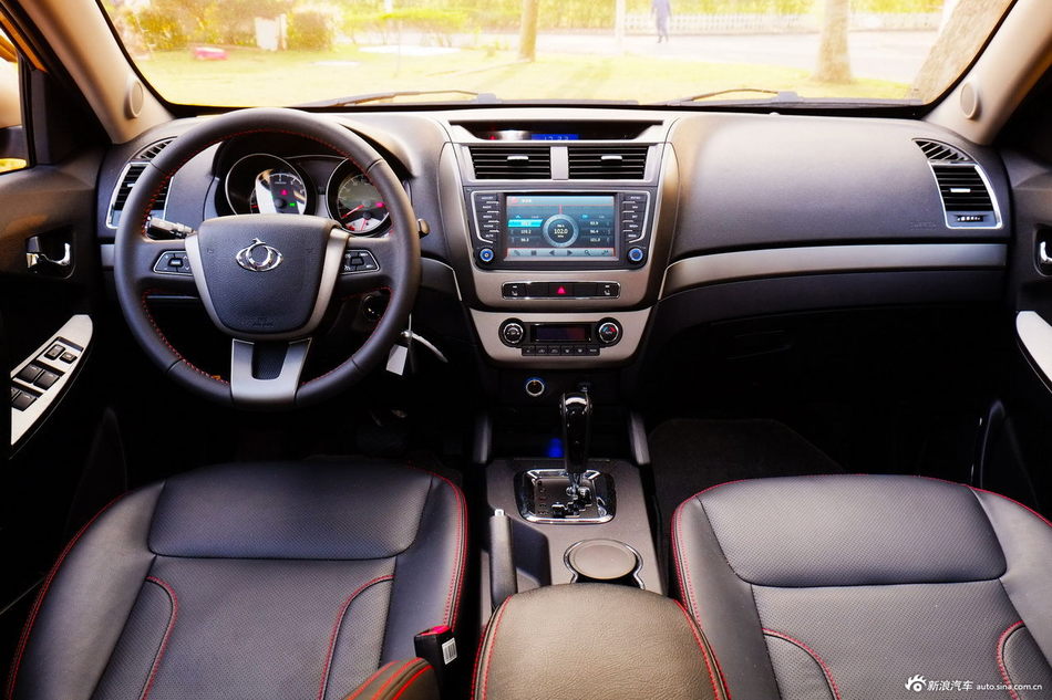 2014款全球鹰GX7 2.0L自动尊贵型