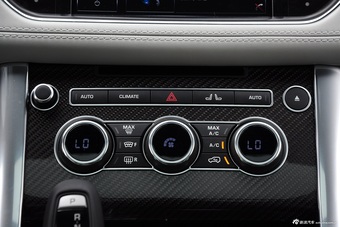 2015款路虎揽胜运动版SVR